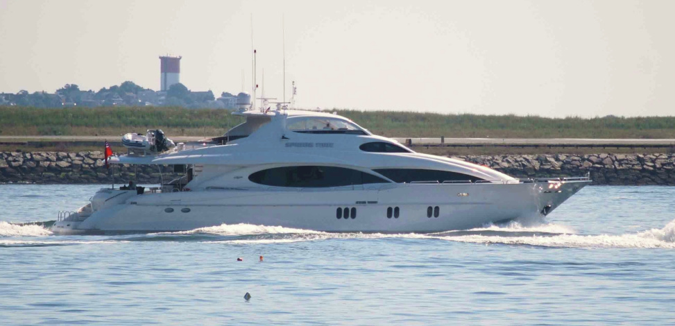 SPRING TIME LAZZARA YACHTS  2007