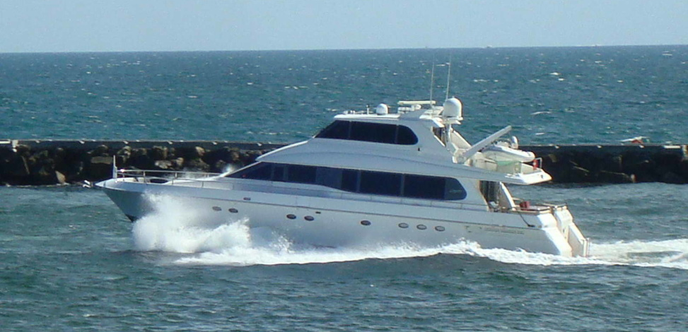 HOUR TIME LAZZARA YACHTS  1997