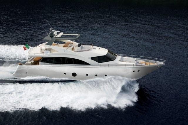 ULISSE AICON YACHTS  2010